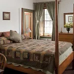 Colonial Crossroads B&B